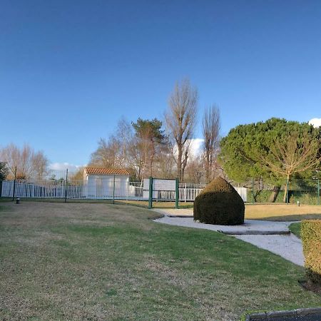 Appartement Spacieux A Pontaillac, Proche Plage Royan Exterior photo