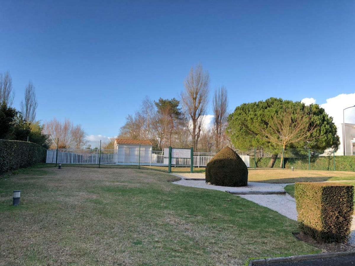 Appartement Spacieux A Pontaillac, Proche Plage Royan Exterior photo